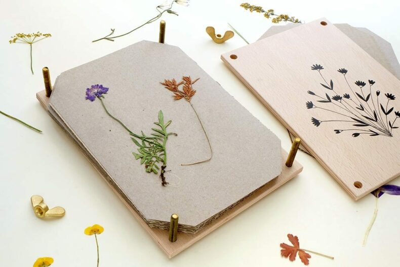 Blumenpresse | STUDIO KARAMELO | wooden flower press
