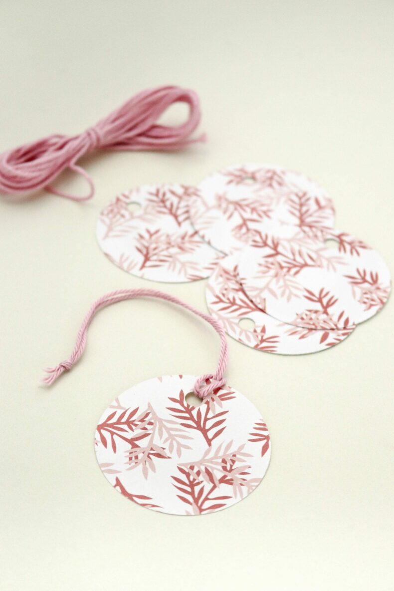 Florale Geschenkanhänger aus Recyclingpapier, rose | STUDIO KARAMELO