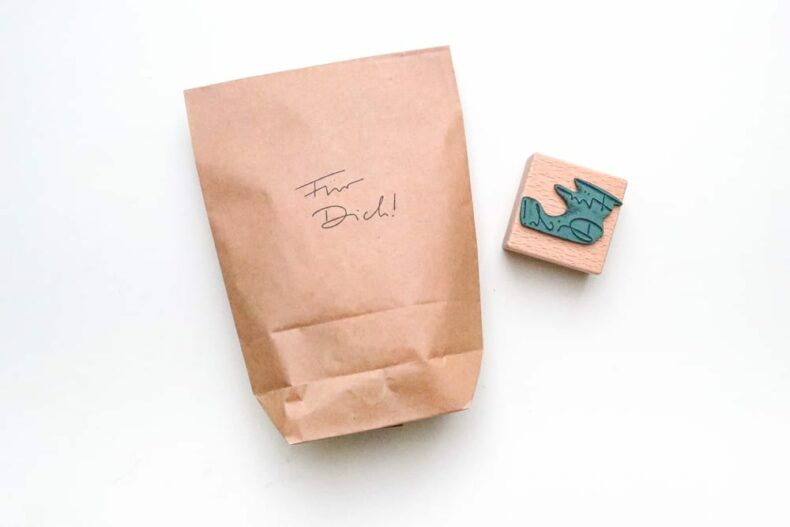 Stempel Handlettering Für Dich auf Geschenktüte gestempelt