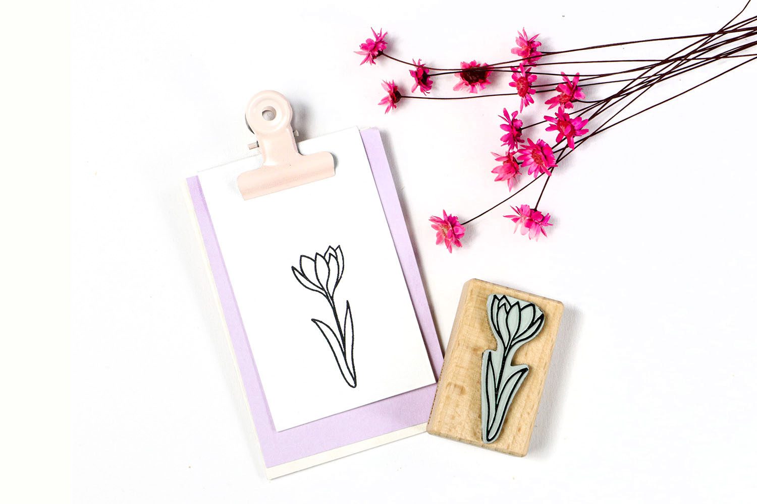 Blumenstempel Krokus auf Anhänger gestempelt