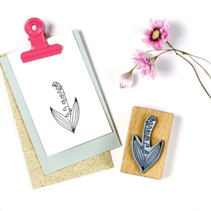 Blumenstempel Maiglöckchen auf Anhänger gestempelt