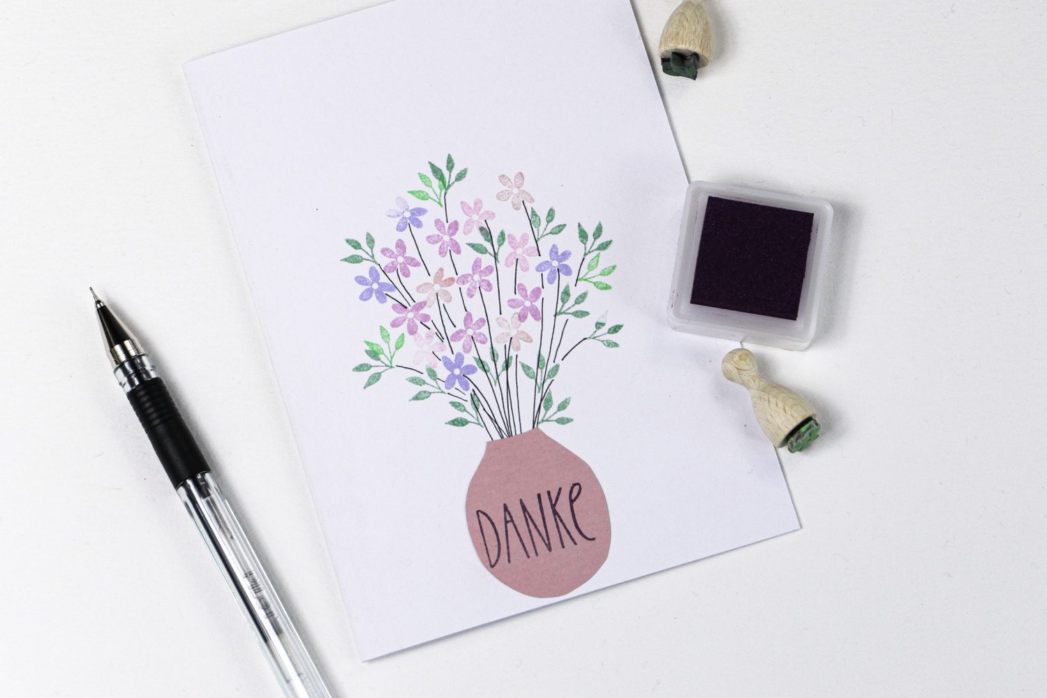 gestempelte Dankeskarte mit Blumenstrauß aus Miniblüten