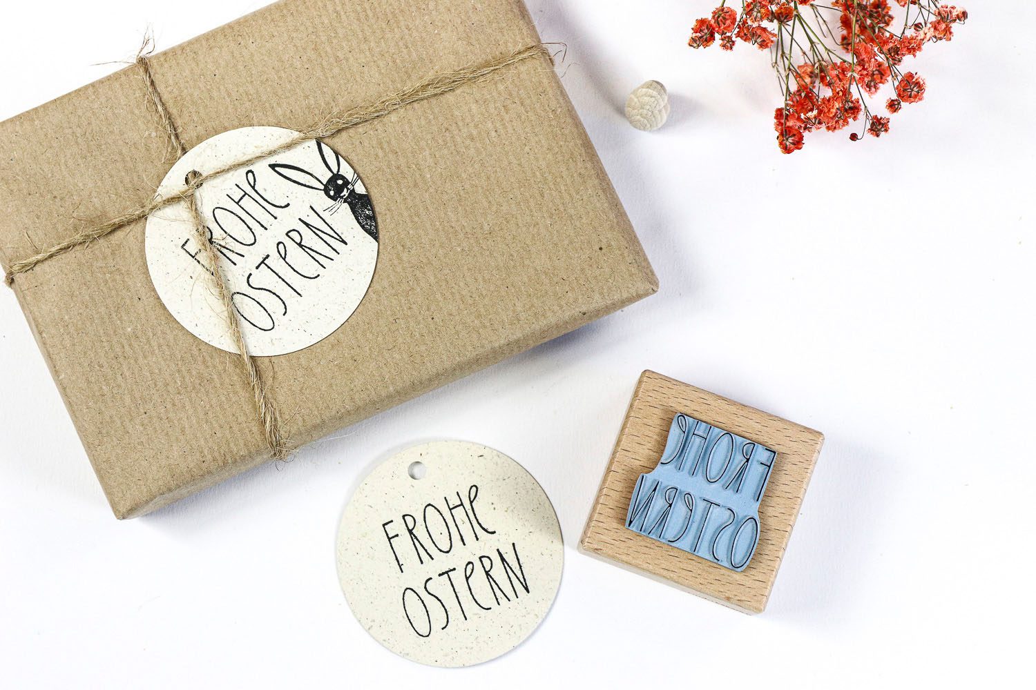 Frohe Ostern Textstempel auf Anhänger gestempelt