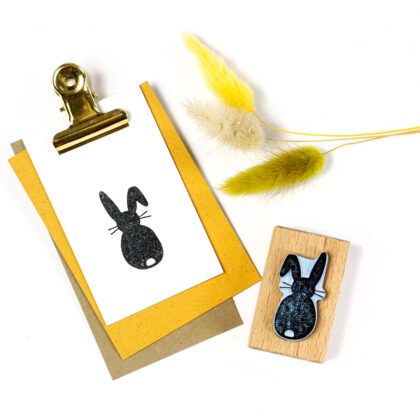 Holzstempel Osterhase auf Anhänger gestempelt