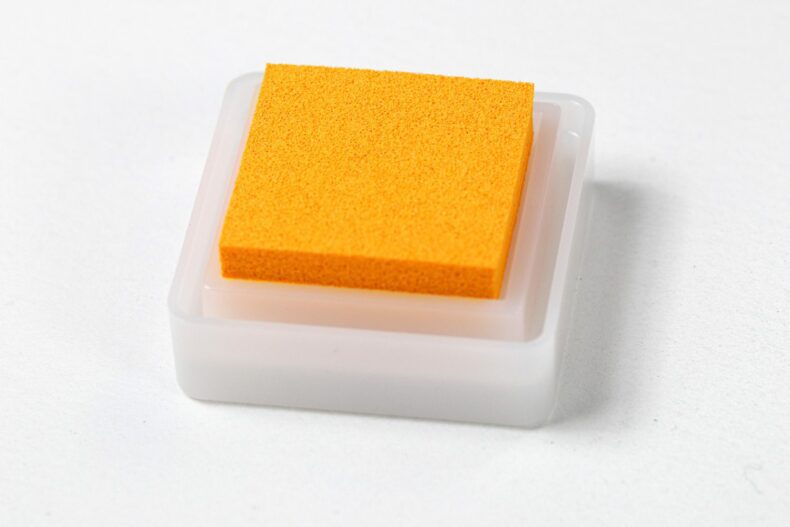 Gelbes Mini Stempelkissen Marigold von Versa Color Nr 12