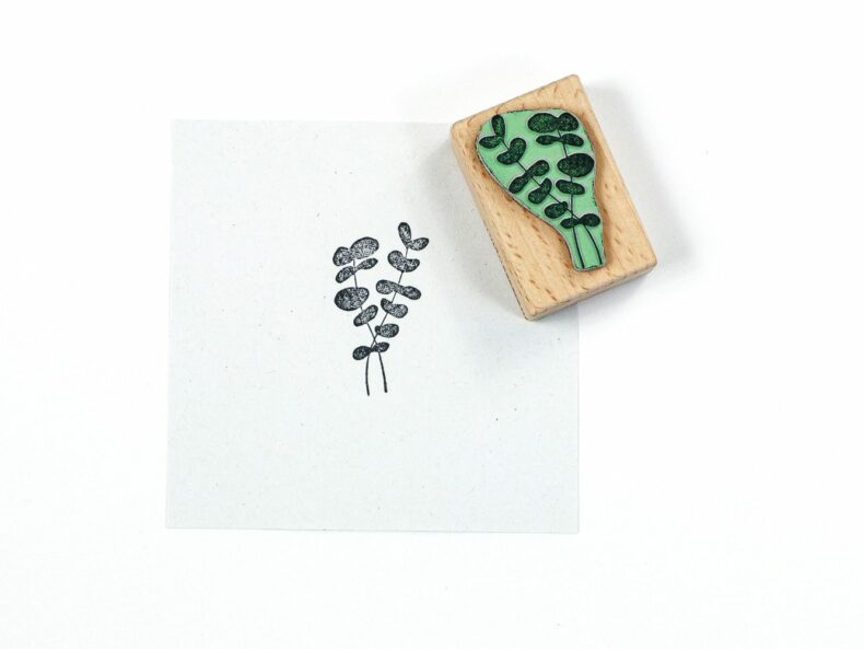 Stempel kleiner Eukalyptus Zweig | Holzstempel aus der Natur von STUDIO KARAMELO