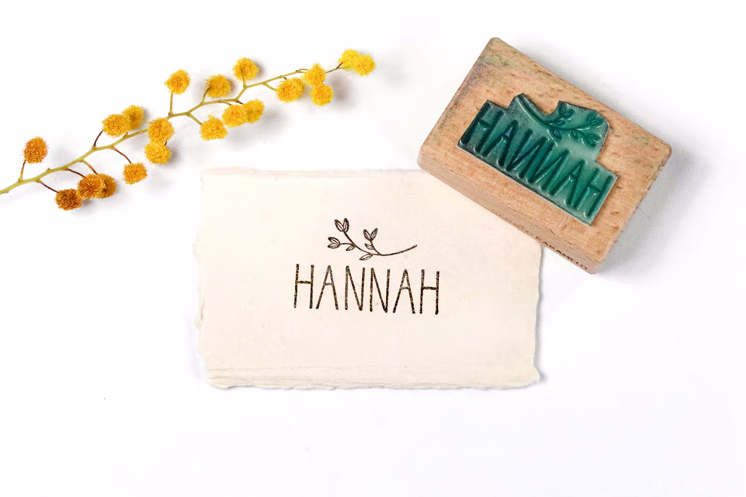 Personalisierbarer Namensstempel für Kinder und Erwachsene, Holzstempel mit handgeschriebenem Namen und kleinem Zweig
