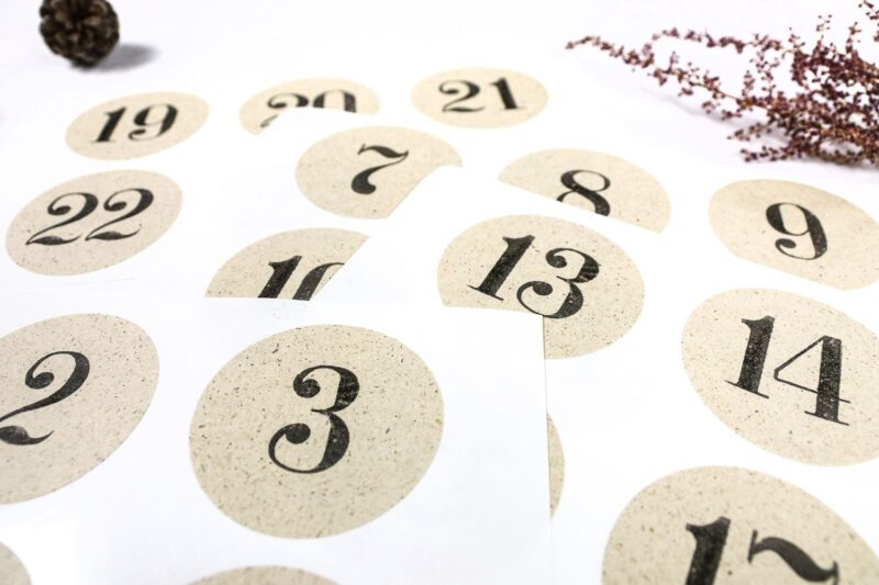 Adventskalender Zahlen zum Aufkleben aus Graspapier