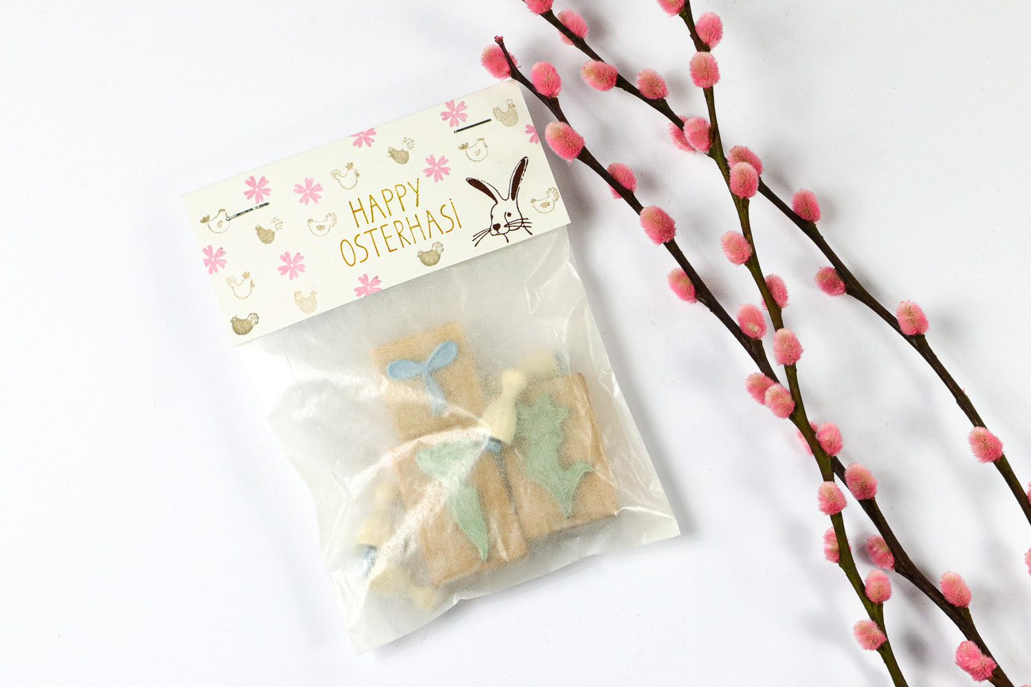 Süße Tüten für kleine Geschenke zu Ostern basteln