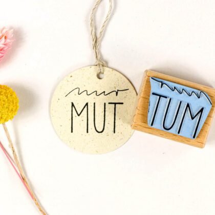 Stempel Nur Mut auf Anhänger gestempelt