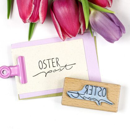 Textstempel für Ostern »Osterpost« auf Anhänger gestempelt